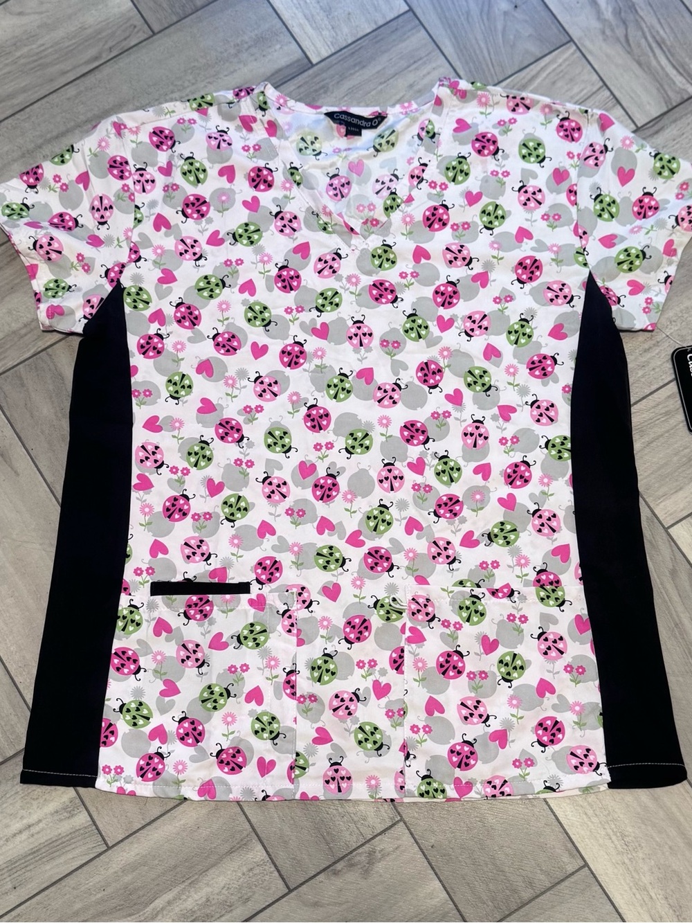 Scrub Top NWT